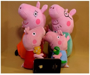 2014年欧美peppa pig 猪小号家庭套装娃娃动漫玩偶玩具公仔